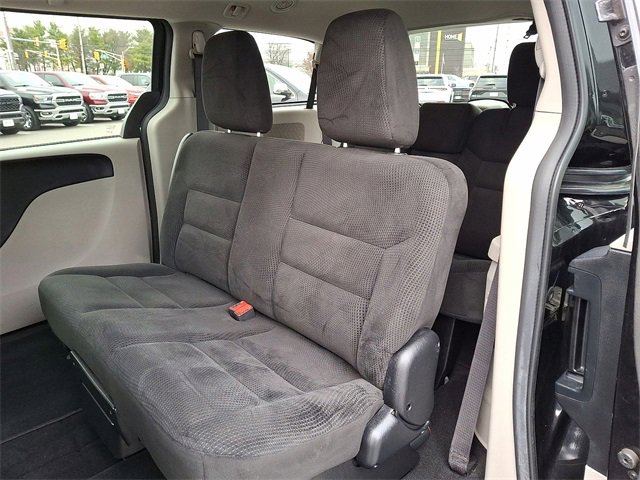 Used 2017 Dodge Grand Caravan SE w/ Power Window Group image 19