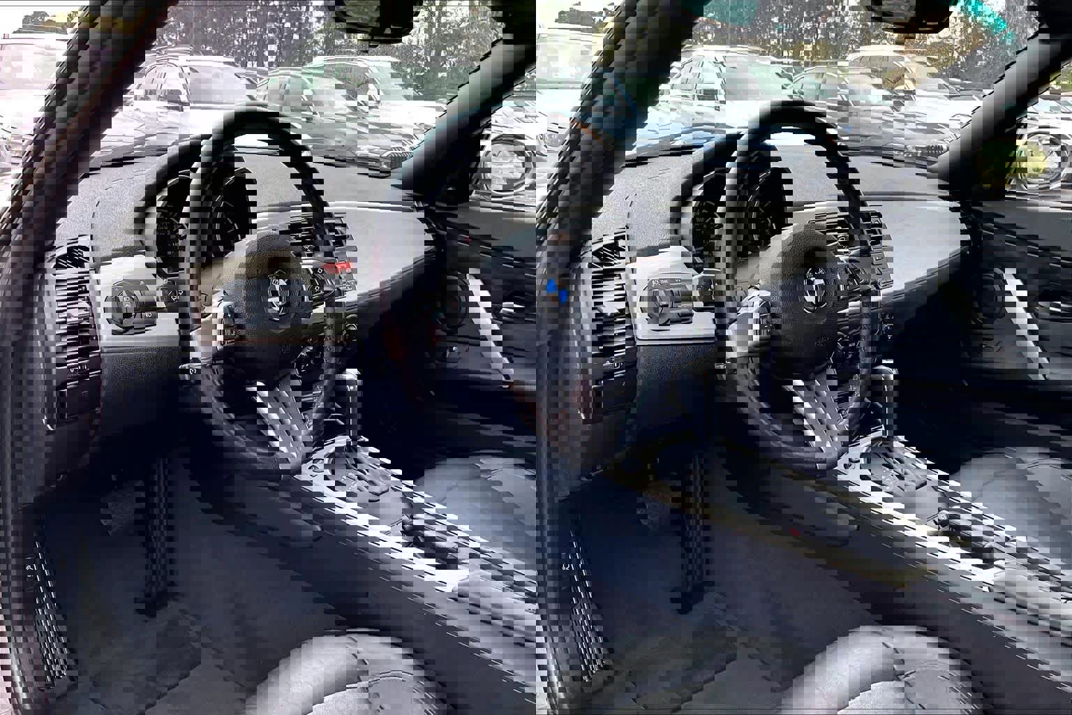 Used 2005 BMW Z4 3.0i image 17