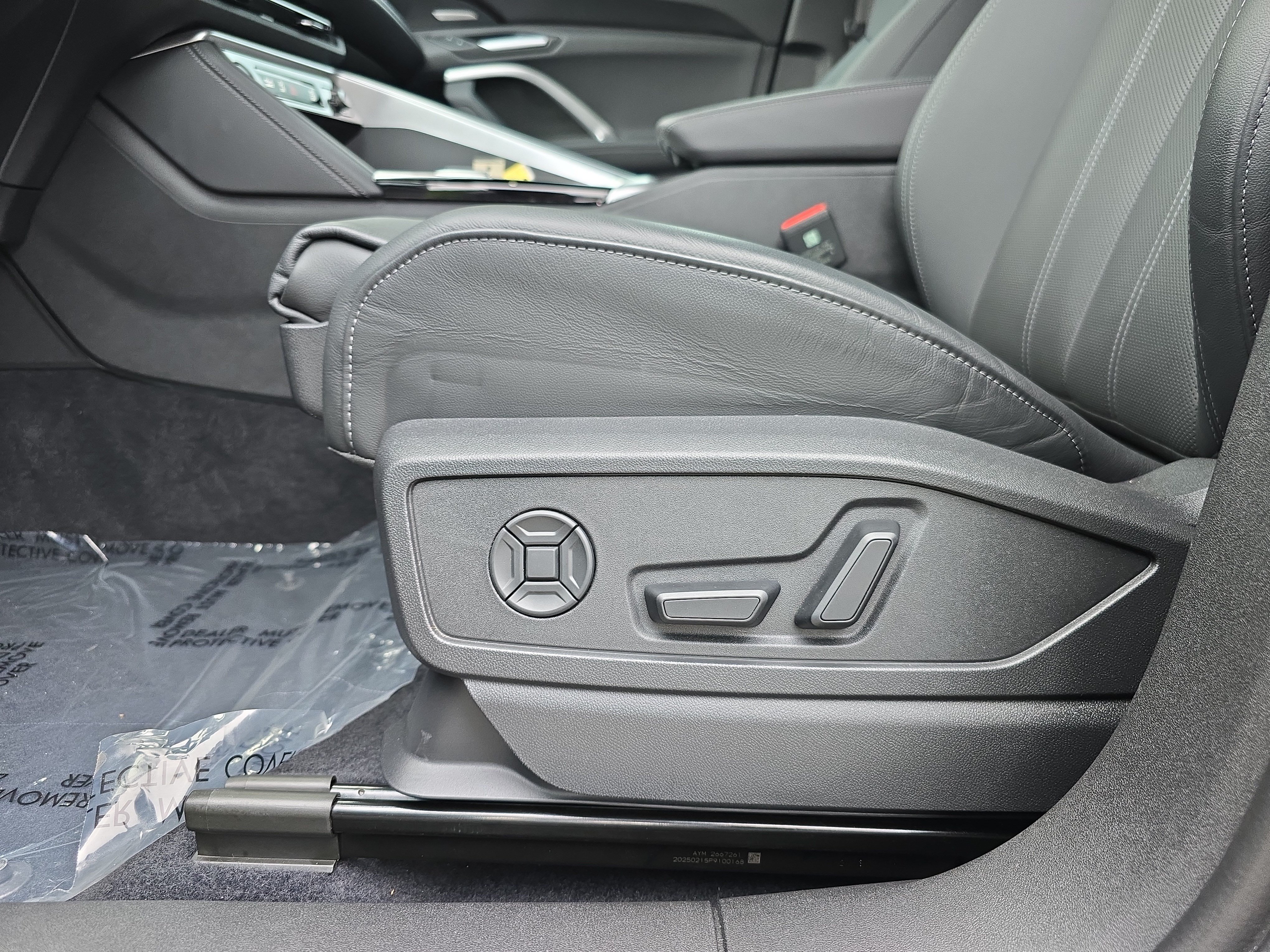 Certified 2025 Audi Q5 Premium Plus w/ Premium Plus AWD/4WD image 25