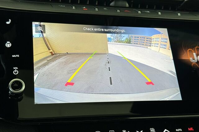 New 2026 Jeep Grand Cherokee L Limited AWD/4WD image 18