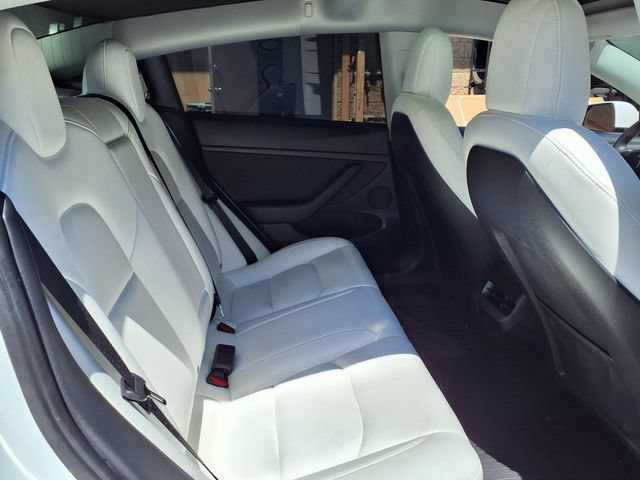 Used 2022 Tesla Model 3 Standard Range RWD image 25