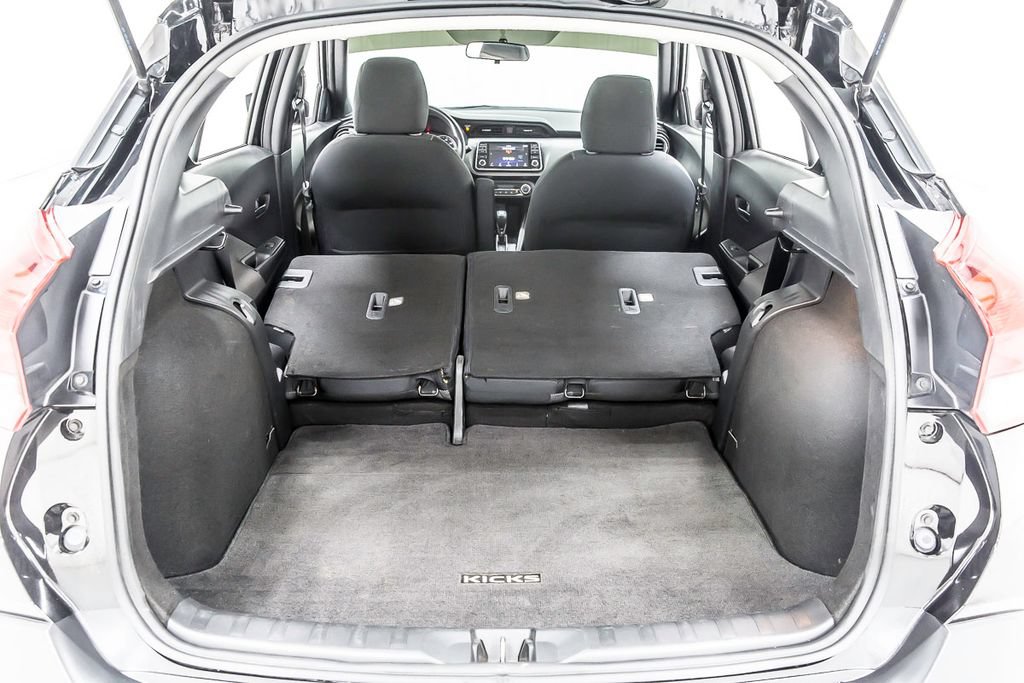 Used 2019 Nissan Kicks SV FWD image 38