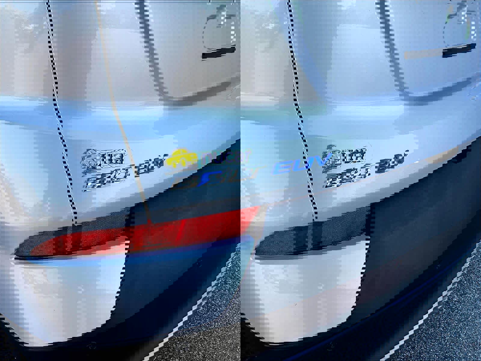 Certified 2023 Chevrolet Bolt EUV LT w/ Convenience Package image 26