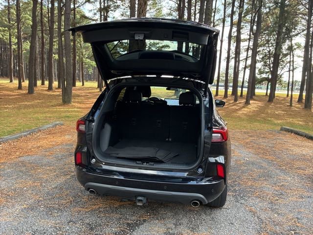 Used 2024 Ford Escape ST-Line Select w/ Tech Pack #2 image 18