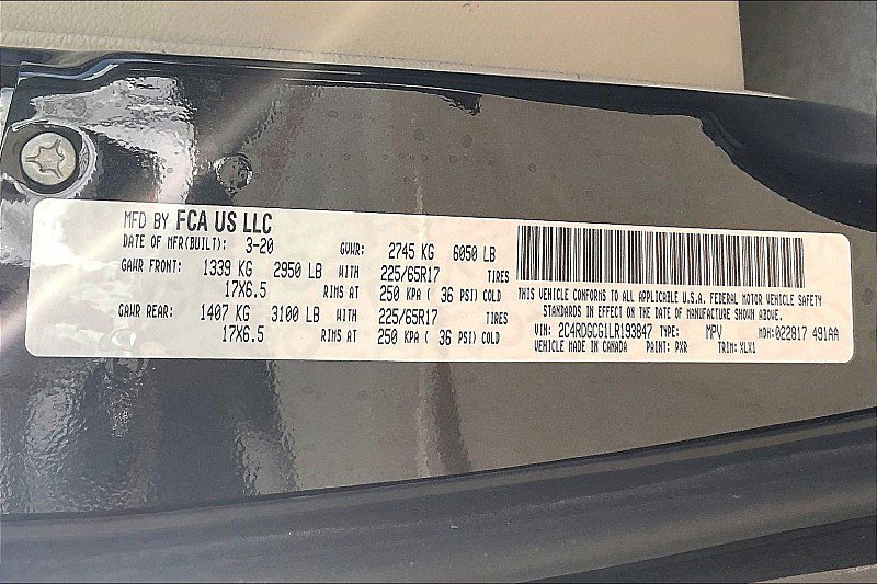 Used 2020 Dodge Grand Caravan SXT image 17