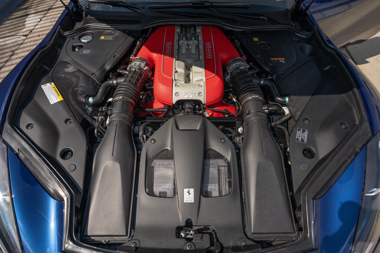 Used 2021 Ferrari 812 GTS RWD image 12