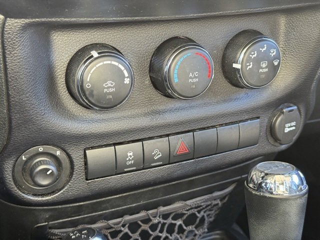 Used 2015 Jeep Wrangler Unlimited Sport w/ Quick Order Package 24S image 23