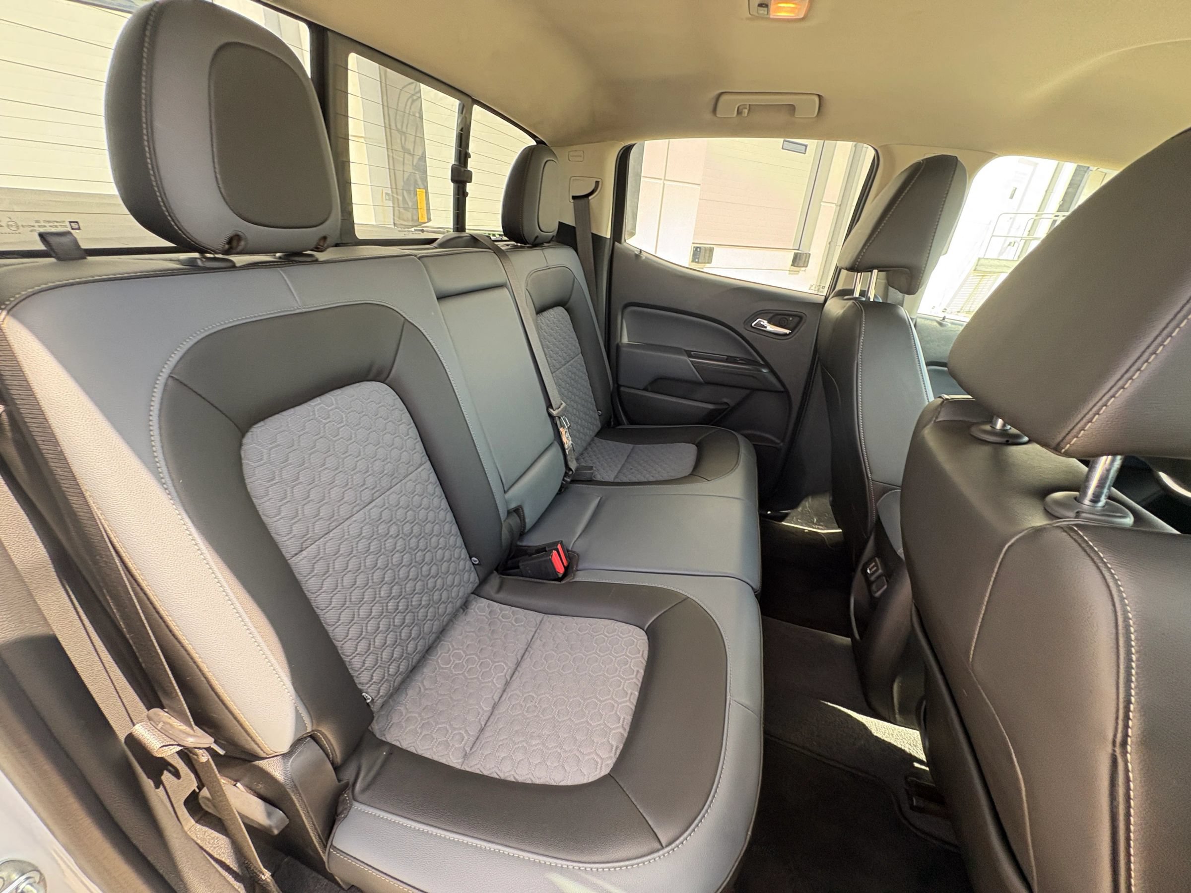 Used 2020 Chevrolet Colorado Z71 RWD image 32