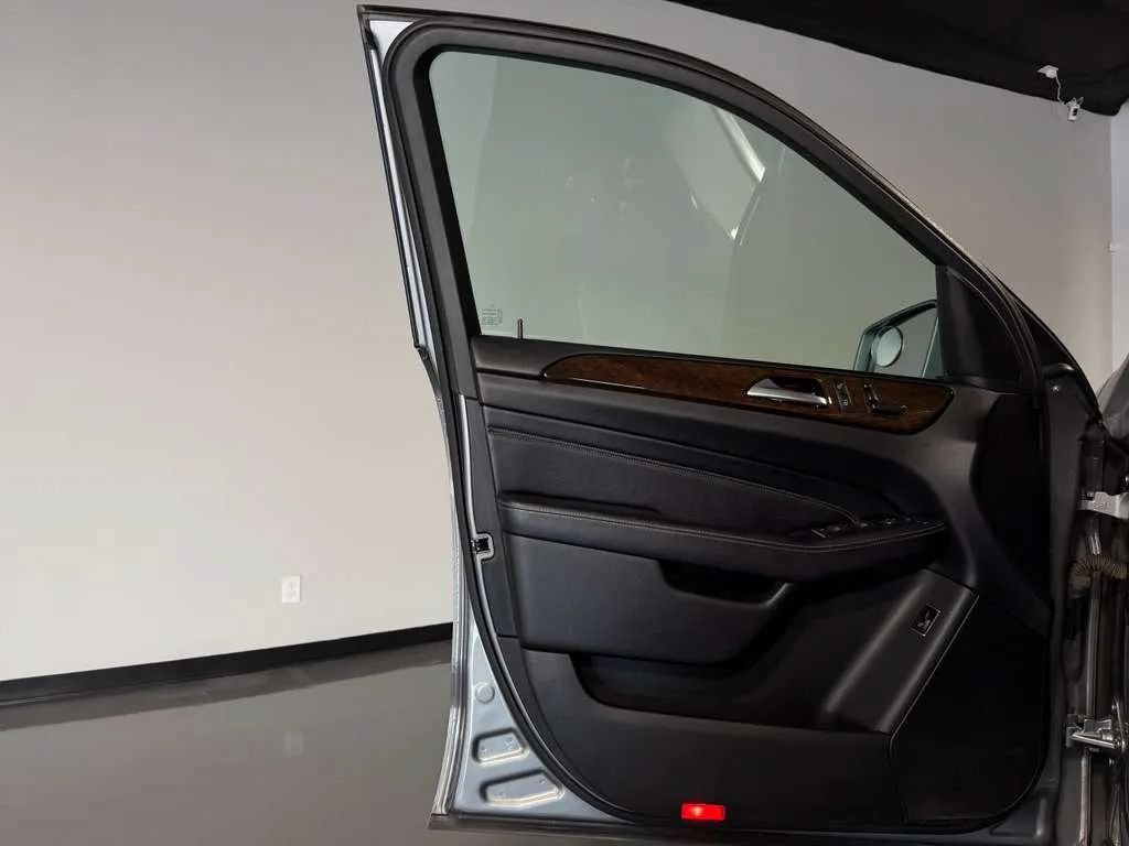 Used 2013 Mercedes-Benz ML 350 BlueTEC 4MATIC image 23