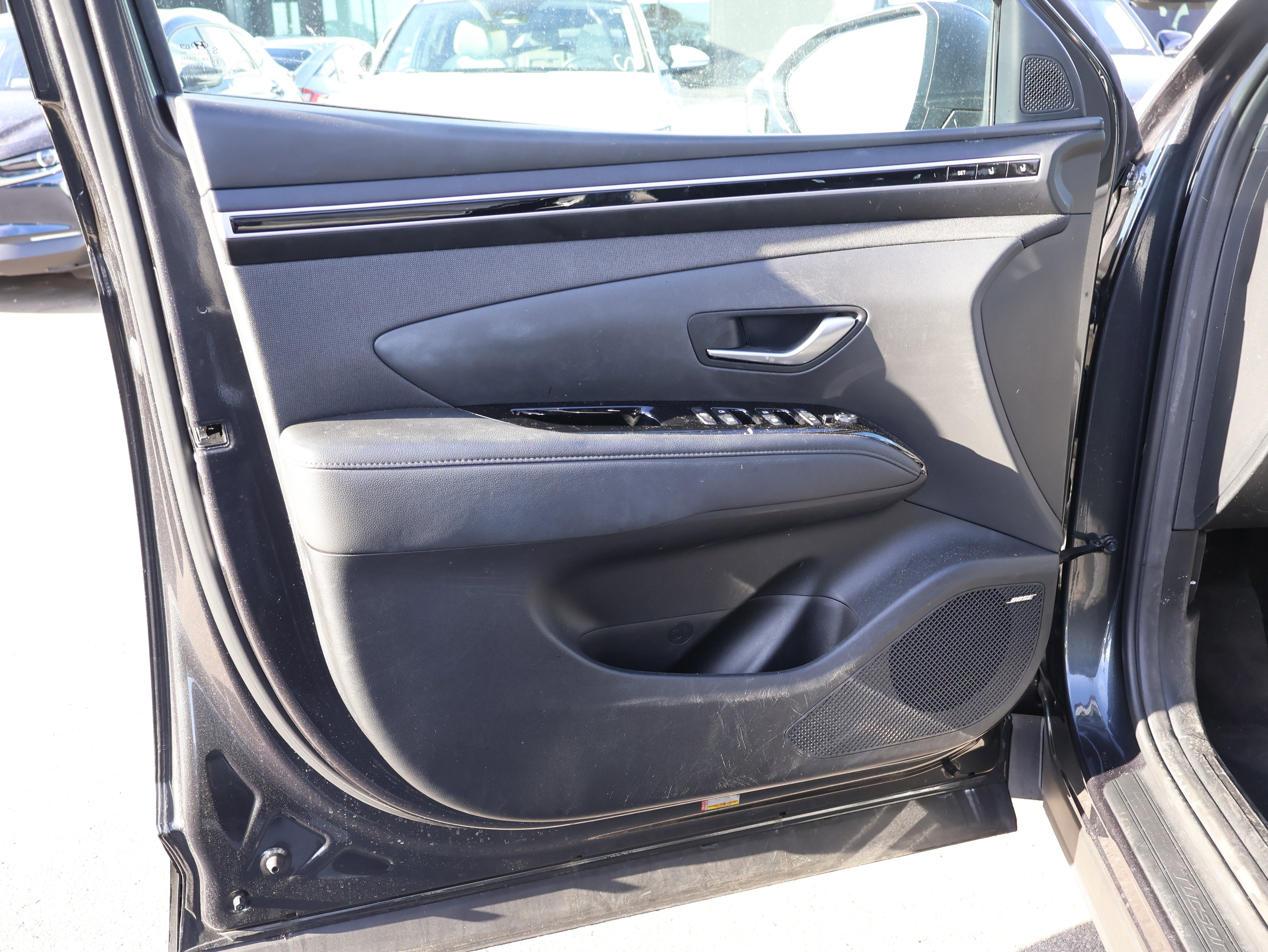 Used 2023 Hyundai Tucson Limited w/ Cargo Package image 21