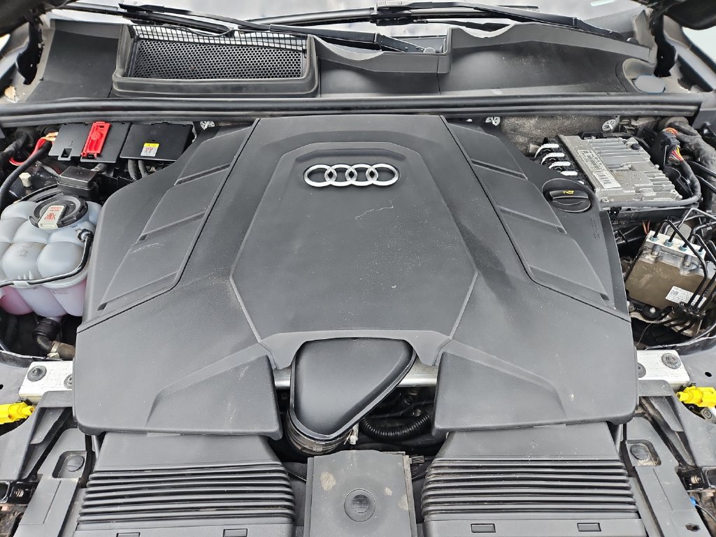Used 2021 Audi Q7 3.0T Premium Plus w/ Executive Package AWD/4WD image 39