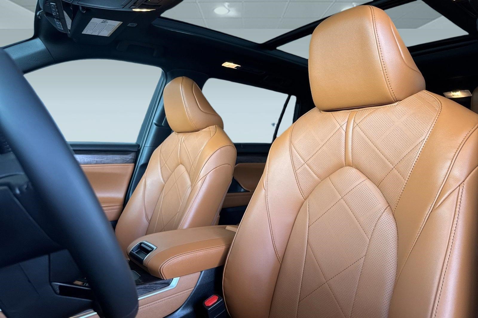 New 2026 Toyota Highlander Platinum AWD/4WD image 21