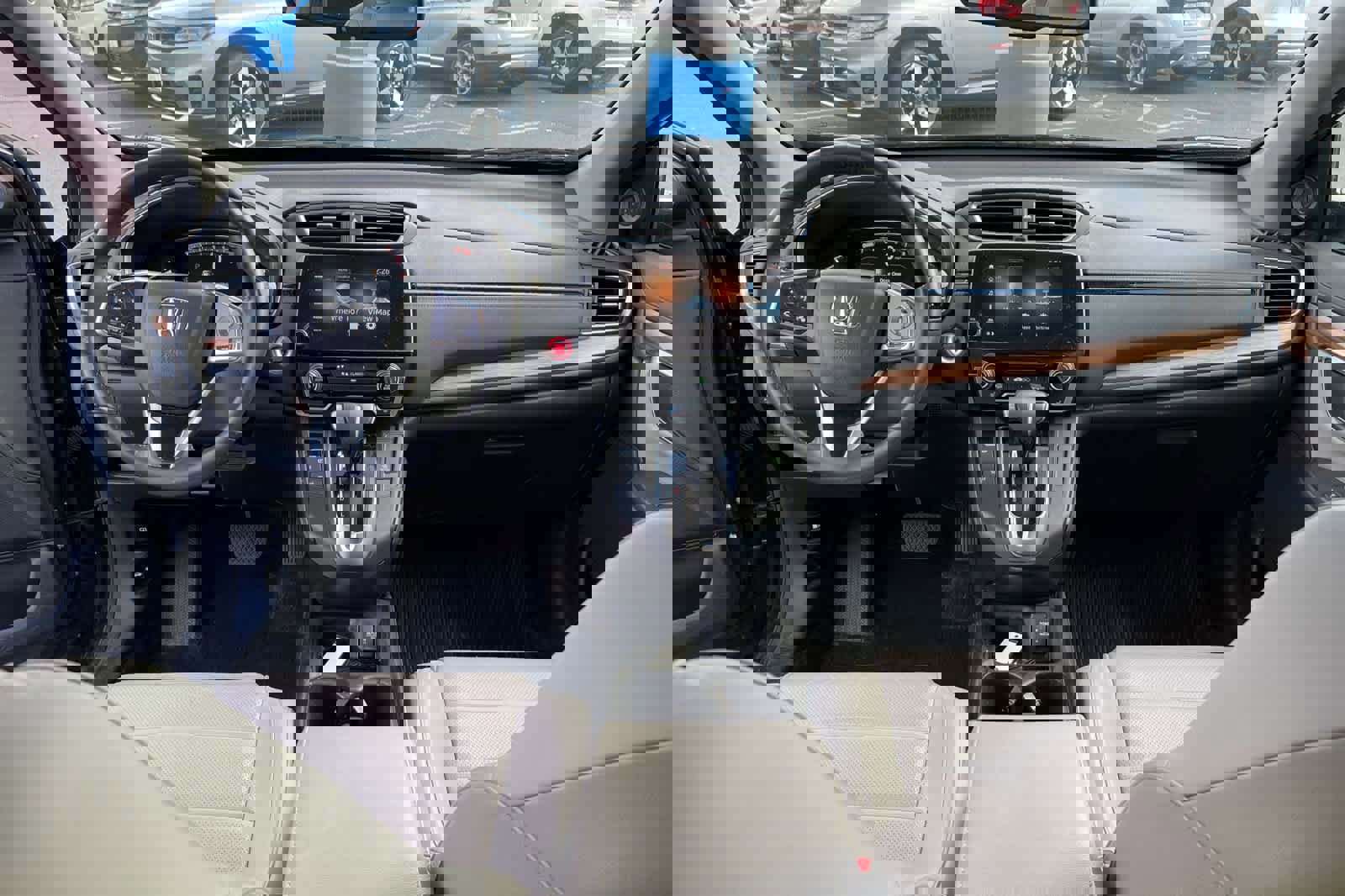 Used 2017 Honda CR-V Touring image 3