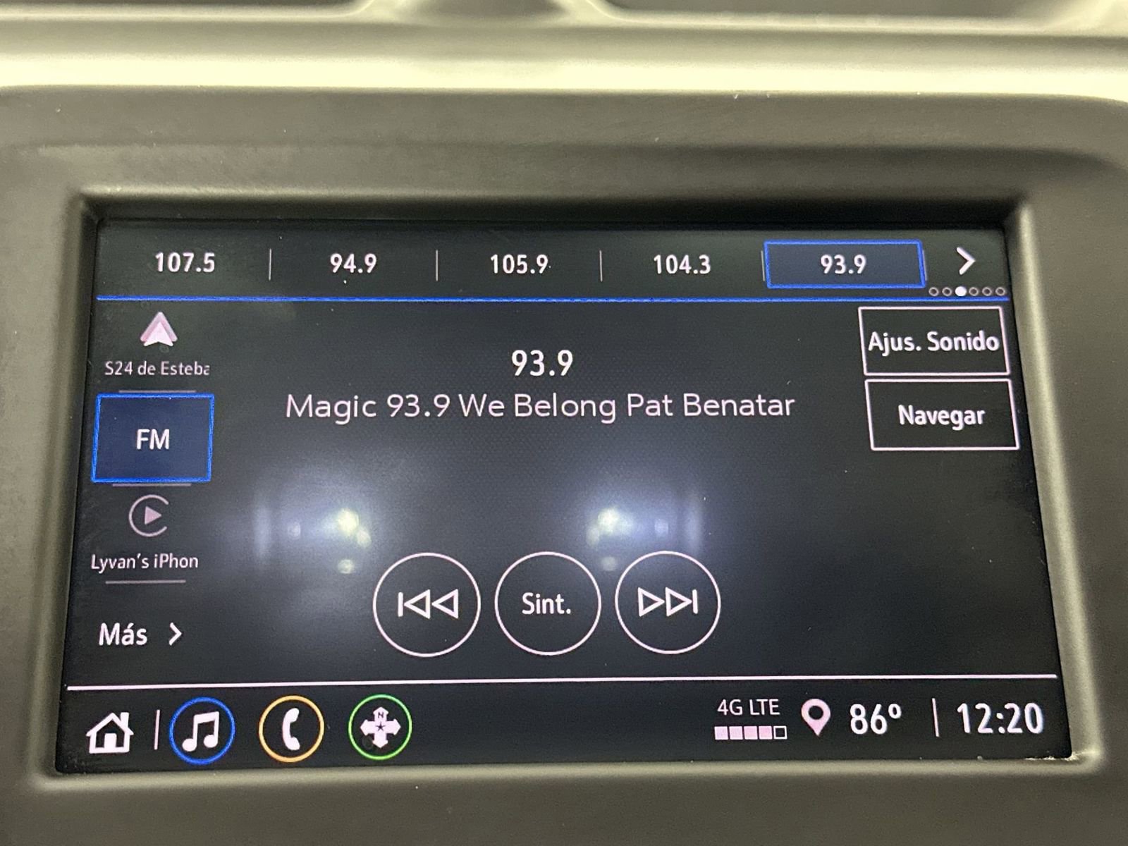 Used 2022 Chevrolet Equinox LS image 16