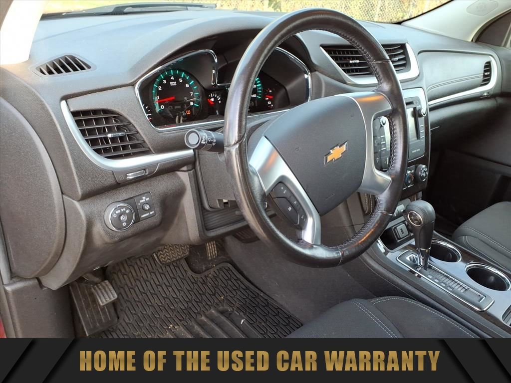 Used 2015 Chevrolet Traverse LT image 16