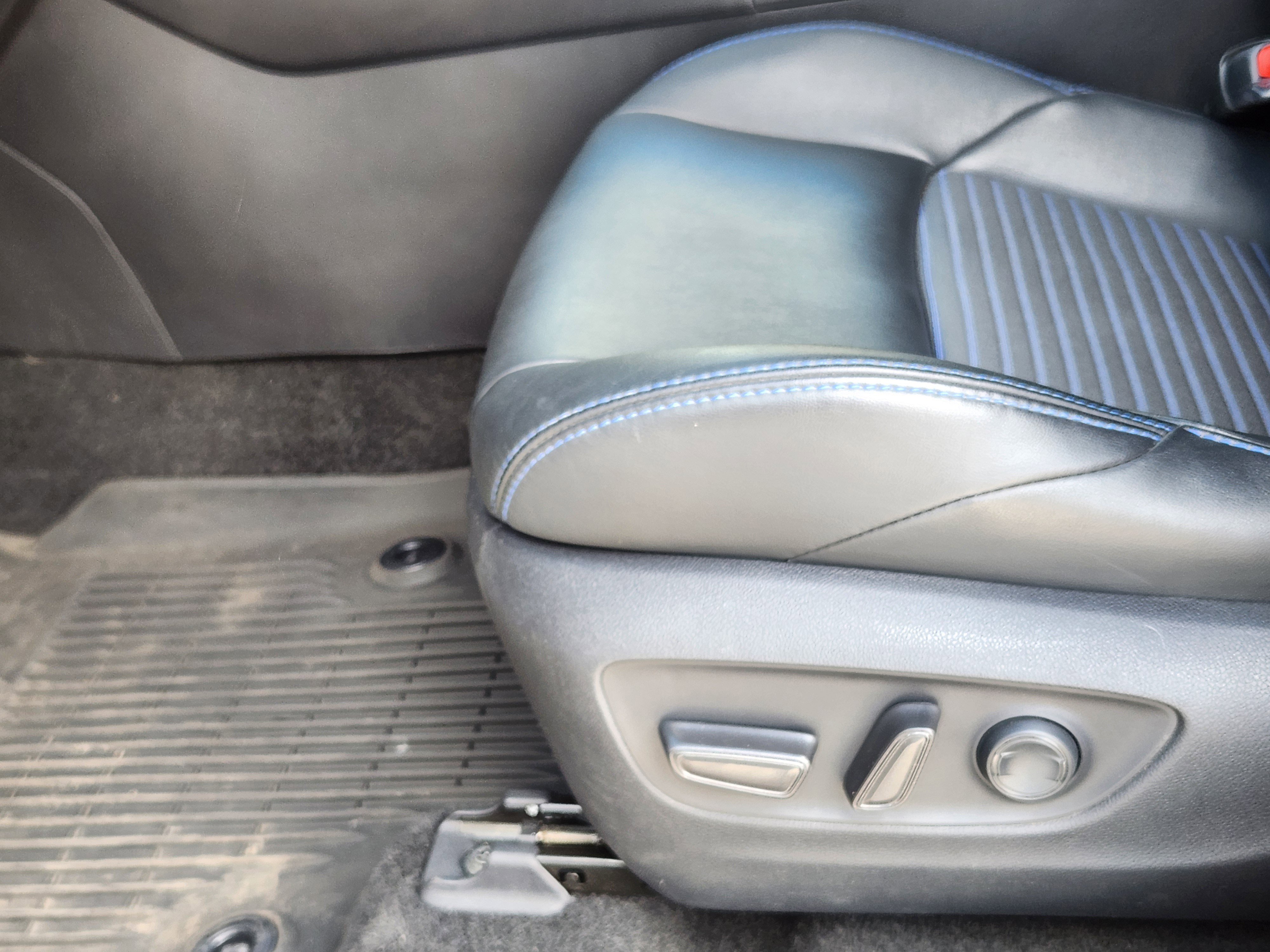 Used 2021 Toyota RAV4 XSE w/ XSE Grade Weather Package image 10