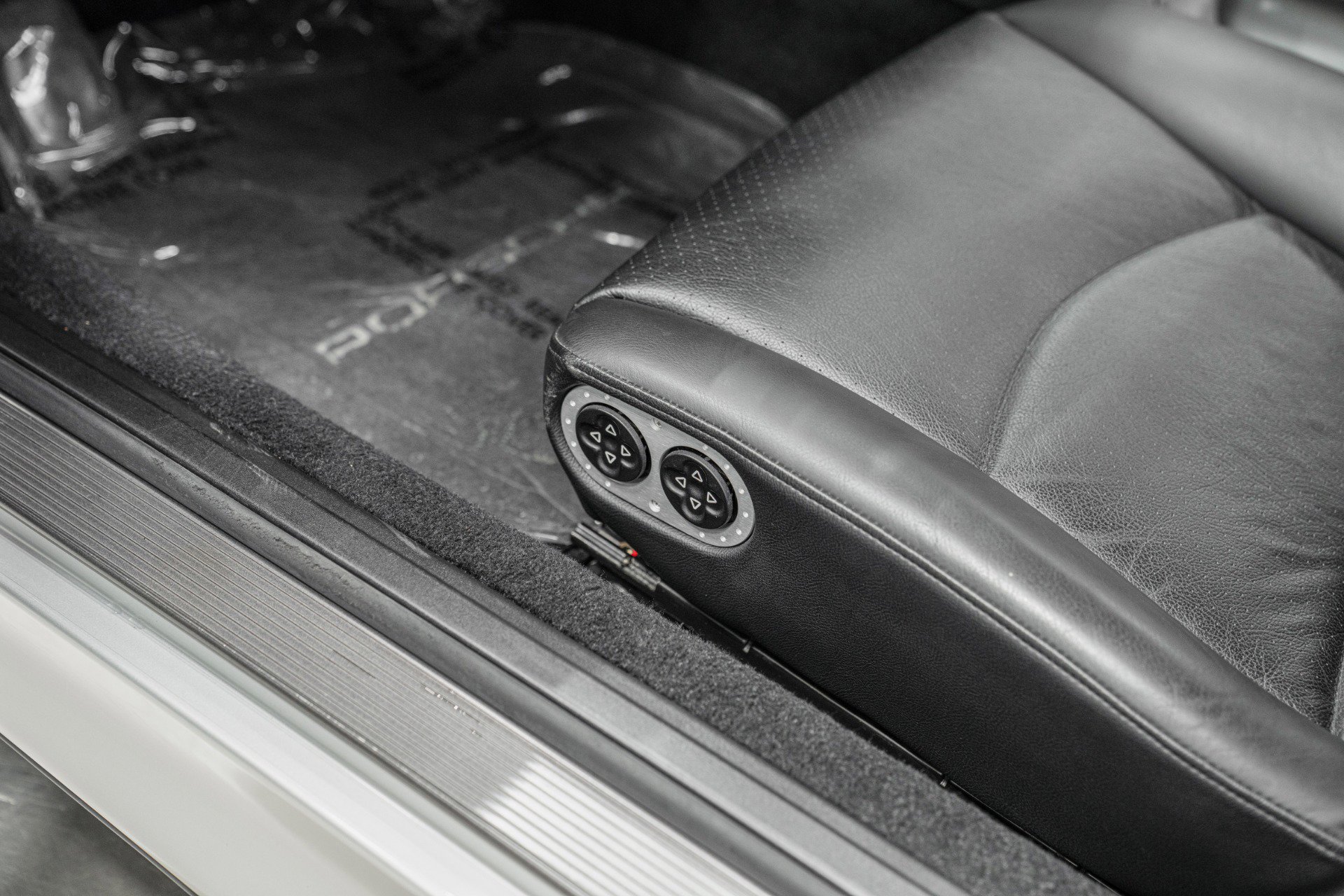 Used 1998 Porsche 911 GT3 RS image 29