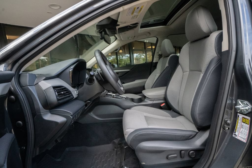 Certified 2025 Subaru Outback Premium w/ Popular Package #1A AWD/4WD image 8