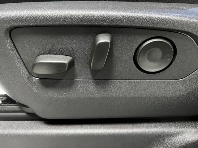 Used 2025 GMC Sierra 1500 AT4 w/ AT4 Premium Package image 21