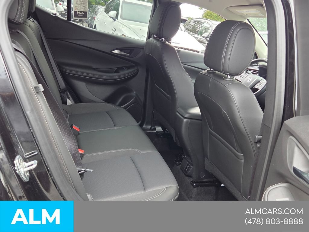 Used 2025 Buick Encore GX Preferred FWD image 18