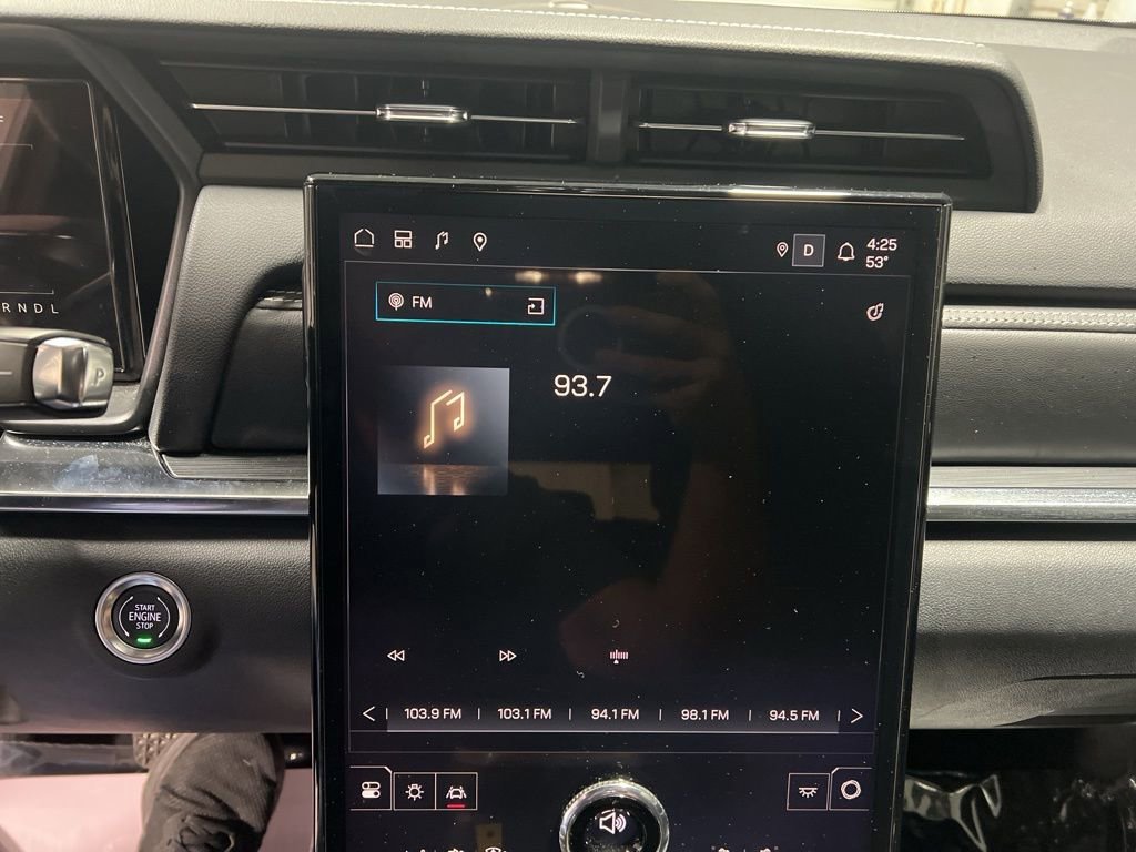 Used 2025 GMC Terrain Elevation image 34