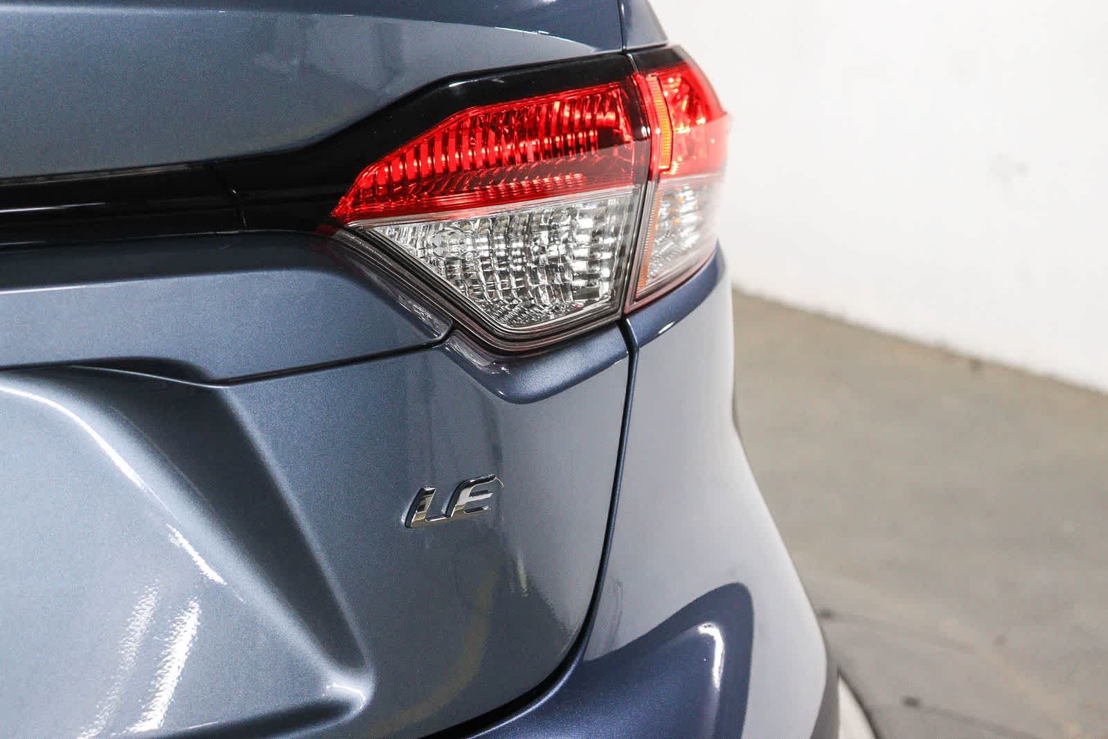 Certified 2025 Toyota Corolla LE FWD image 12