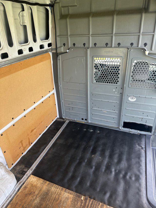 Used 2020 Nissan NV 2500 SV image 19