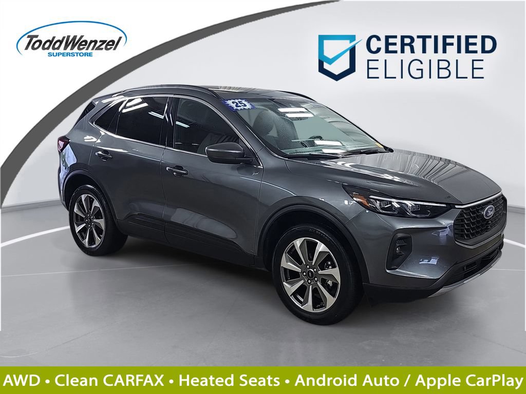 Used 2025 Ford Escape Platinum AWD/4WD image 1