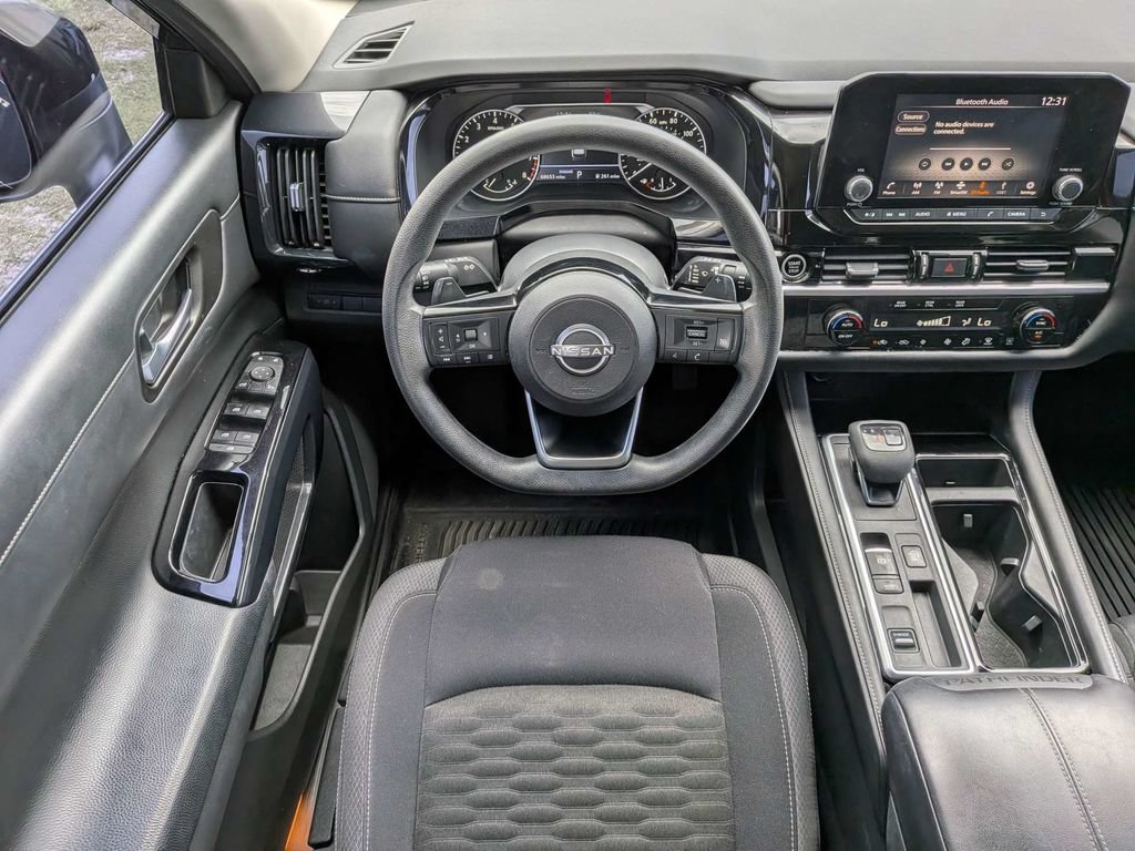 Used 2022 Nissan Pathfinder S FWD image 15