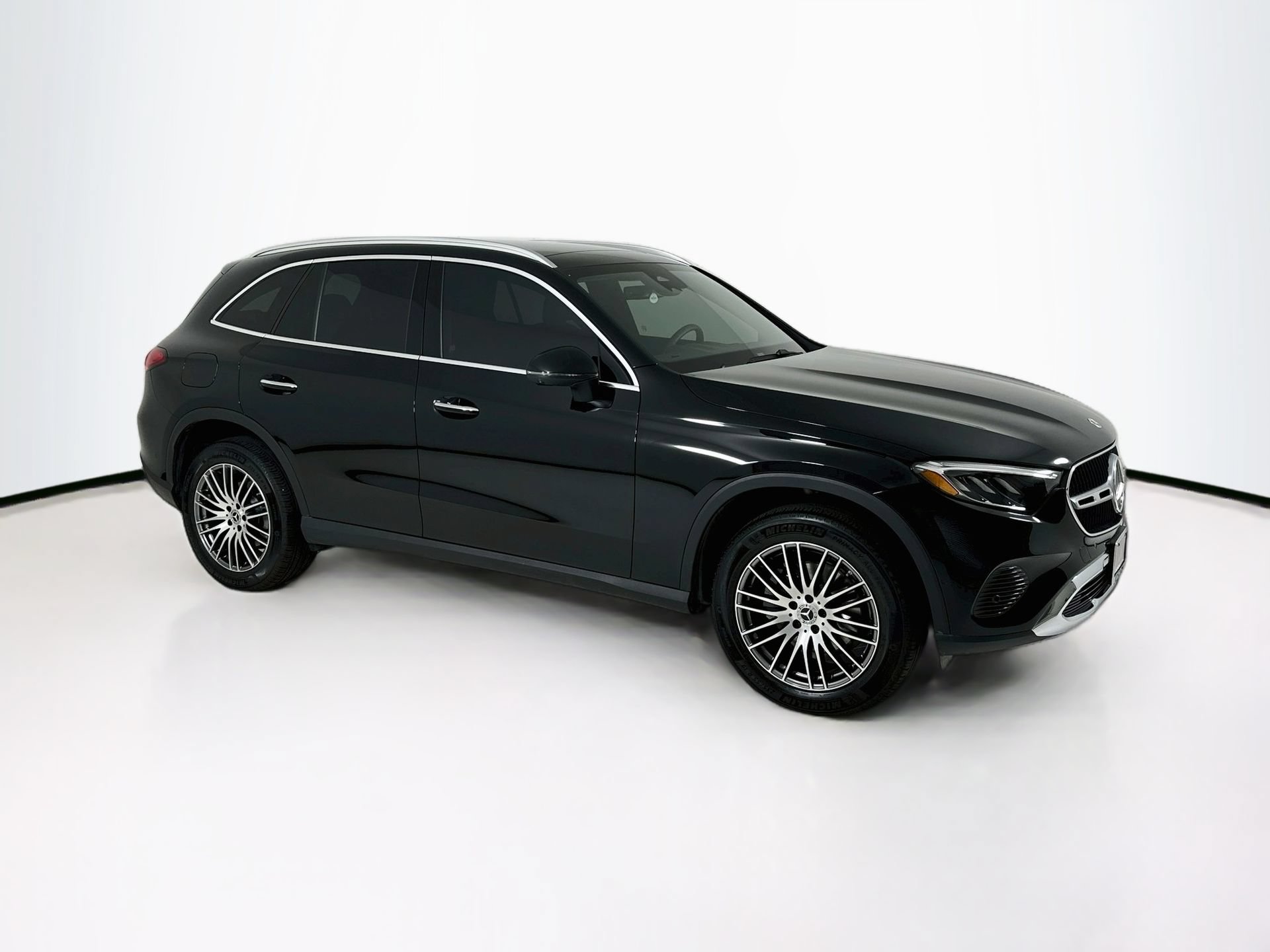 Certified 2026 Mercedes-Benz GLC 300 4MATIC image 1