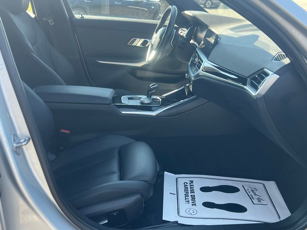 Used 2019 BMW 330i xDrive Sedan w/ Driving Assistance Package AWD/4WD image 15