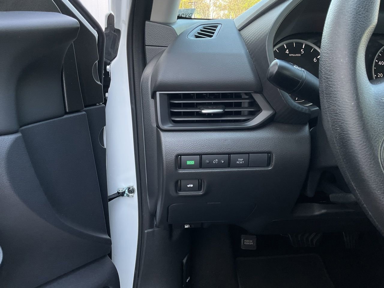 Used 2025 Nissan Sentra S image 24
