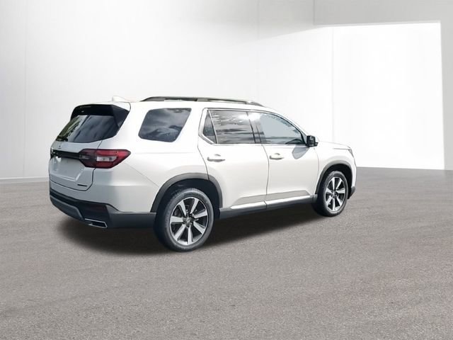 New 2025 Honda Pilot Touring image 9
