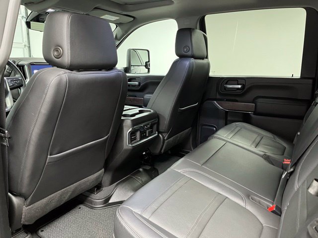 Used 2023 GMC Sierra 3500 Denali w/ Denali Black Diamond Edition AWD/4WD image 48