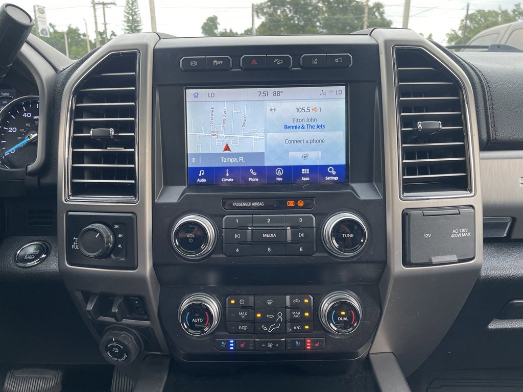Used 2020 Ford F350 Platinum w/ FX4 Off-Road Package AWD/4WD image 23