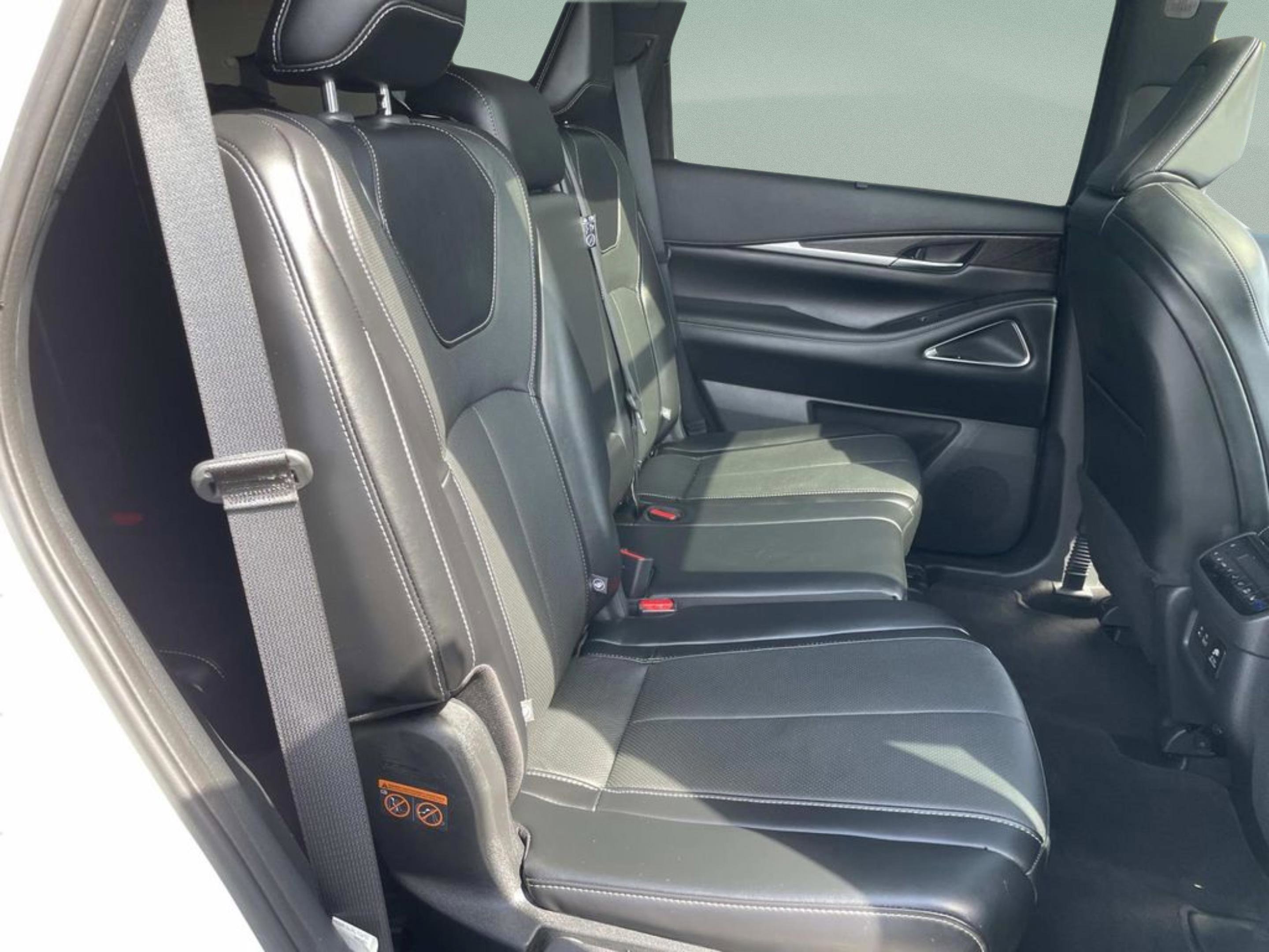 Used 2023 INFINITI QX60 Sensory w/ Vision Package image 19