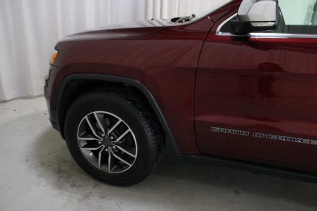 Used 2019 Jeep Grand Cherokee Limited w/ Trailer Tow Group IV AWD/4WD image 34