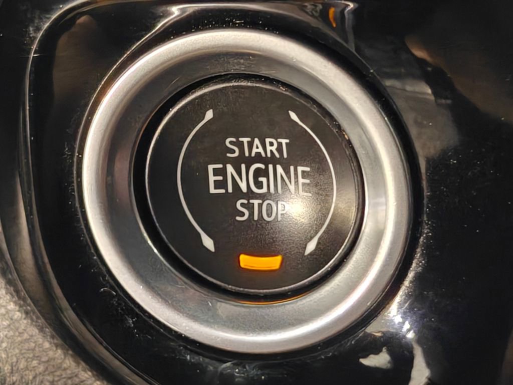 Used 2023 GMC Sierra 1500 Elevation image 13