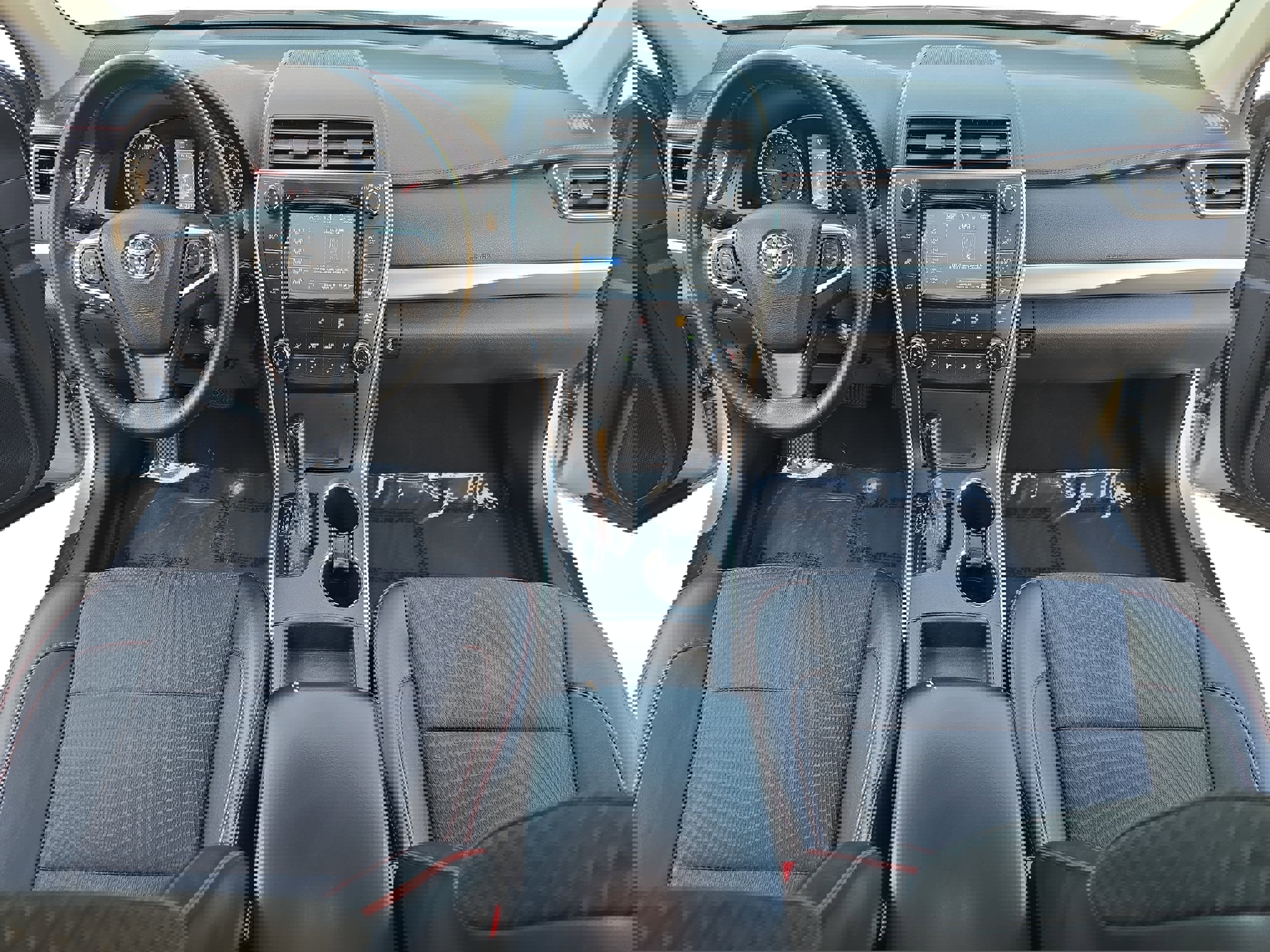 Used 2015 Toyota Camry SE w/ Moonroof Package image 9