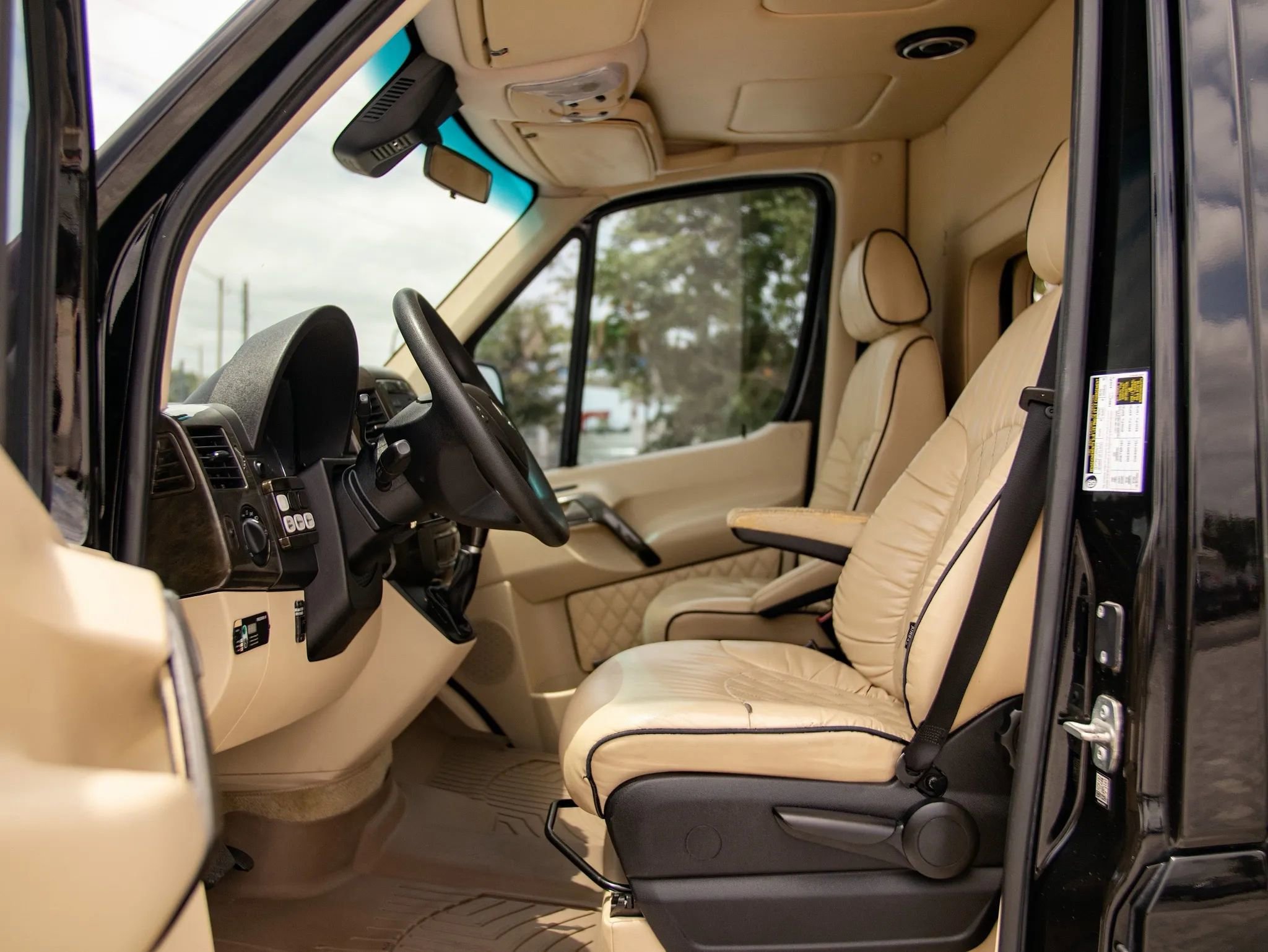 Used 2017 Mercedes-Benz Sprinter 3500 w/ Active Safety Plus Package image 49