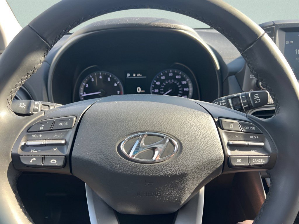 Used 2021 Hyundai Kona Limited AWD/4WD image 25