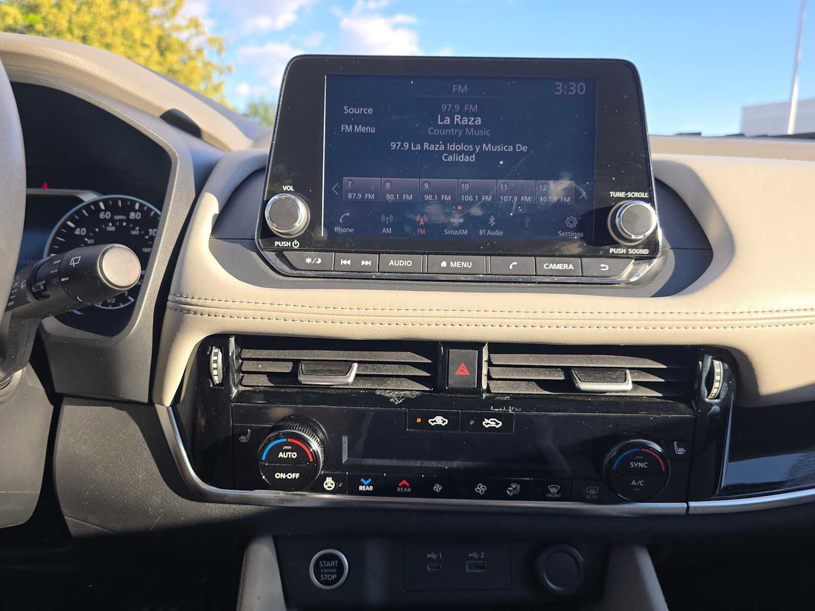 Used 2022 Nissan Rogue SL image 25