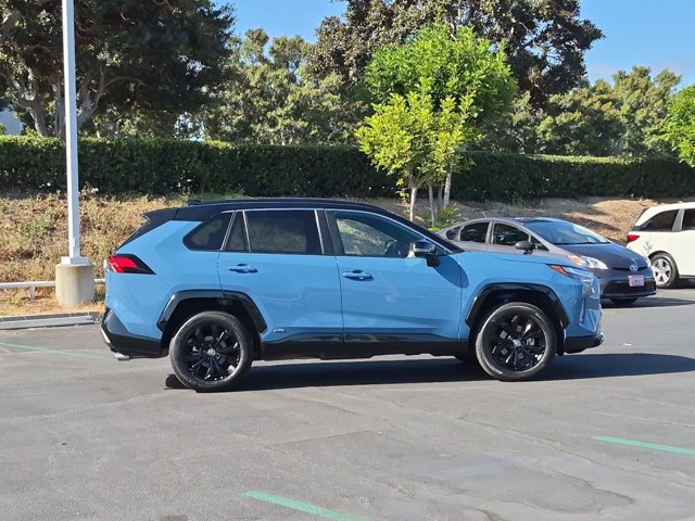 Used 2023 Toyota RAV4 XSE AWD/4WD image 4