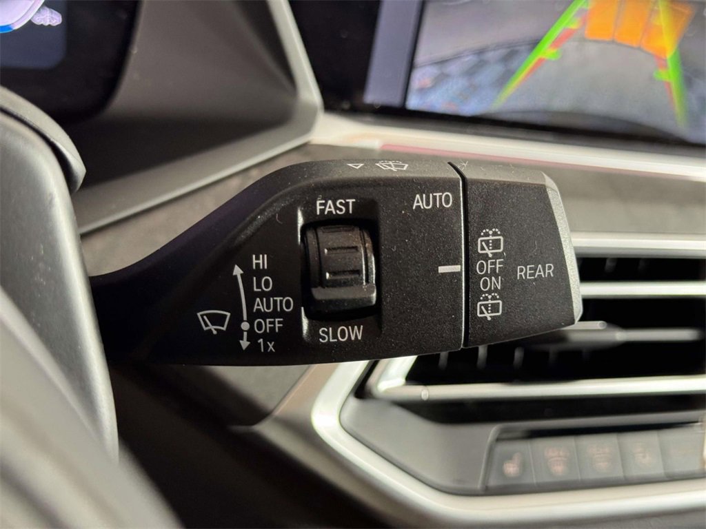 Used 2022 BMW X5 xDrive40i w/ M Sport Package image 24