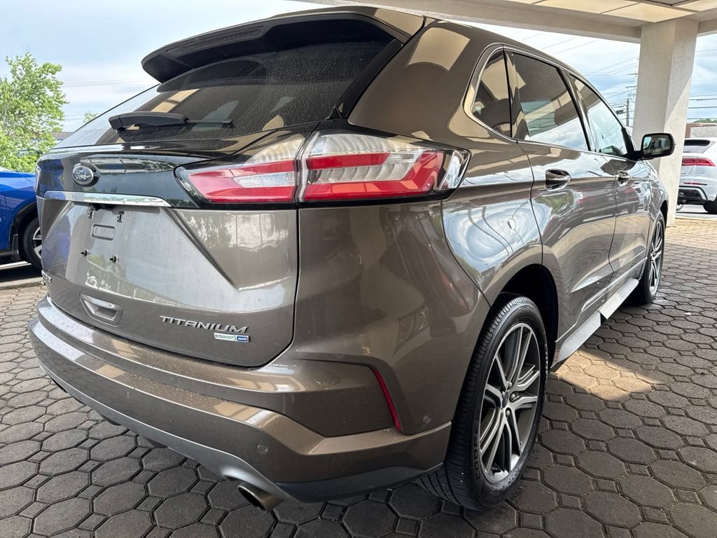 Used 2019 Ford Edge Titanium w/ Equipment Group 301A AWD/4WD image 6