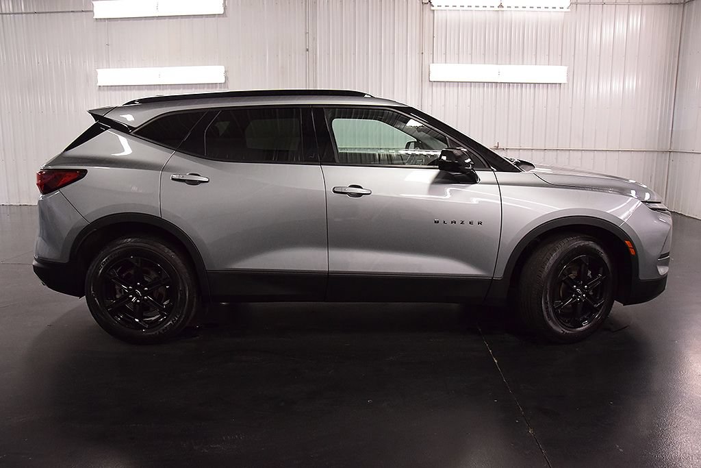 Used 2023 Chevrolet Blazer LT w/ Convenience Package AWD/4WD image 9