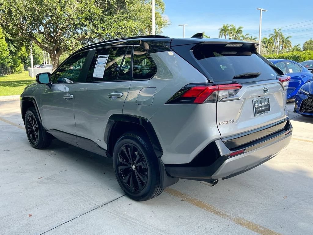 Used 2024 Toyota RAV4 XSE AWD/4WD image 5