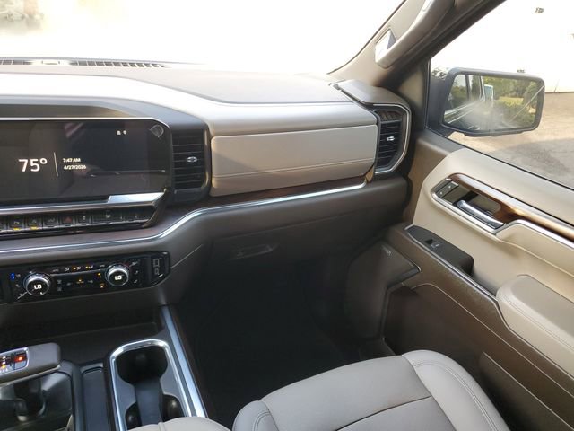 Used 2023 GMC Sierra 1500 SLT w/ SLT Premium Plus Package AWD/4WD image 16