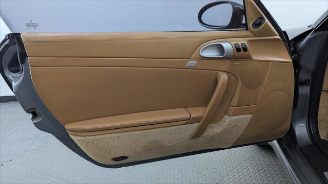 Used 2005 Porsche 911 Carrera S RWD image 12