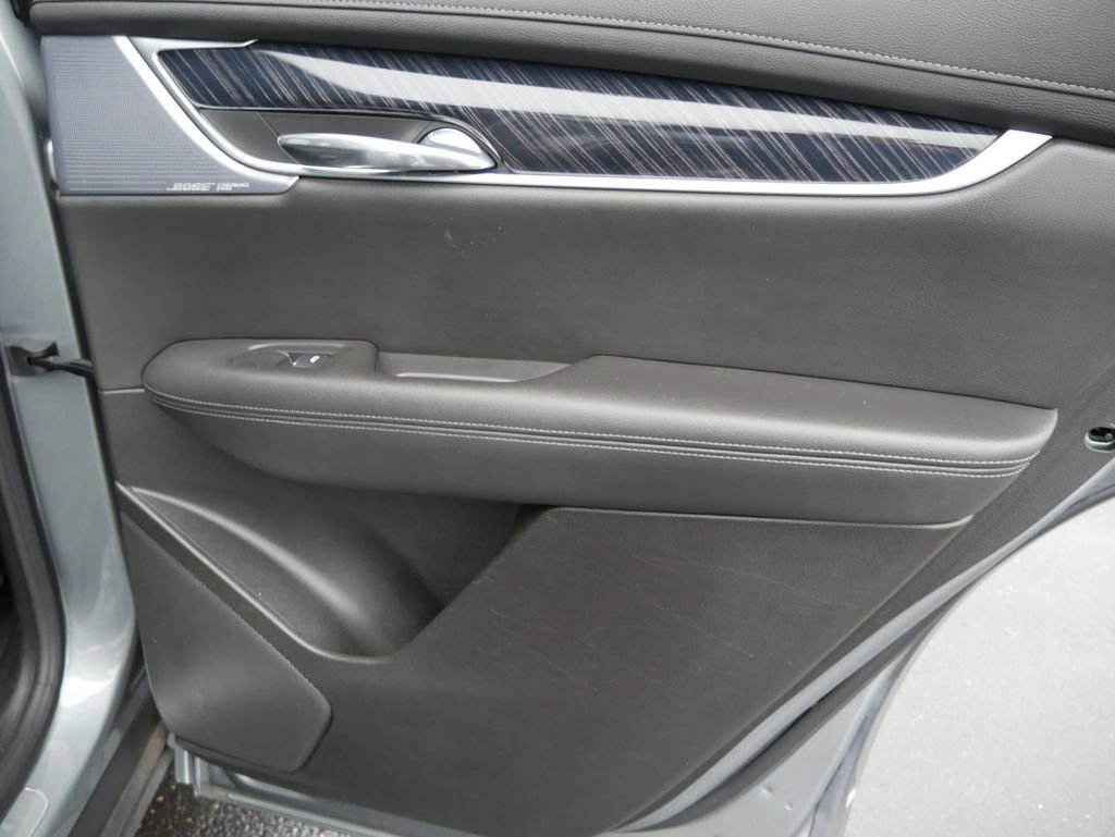 Used 2024 Cadillac XT6 Premium Luxury w/ Technology Package image 28